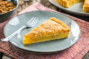 Scopri di più sull'articolo Crostata alla crema di mandorle